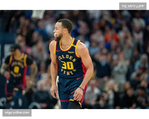 勇士快船焦点战库里比尔同场出击祖巴茨首发对轰引爆全场